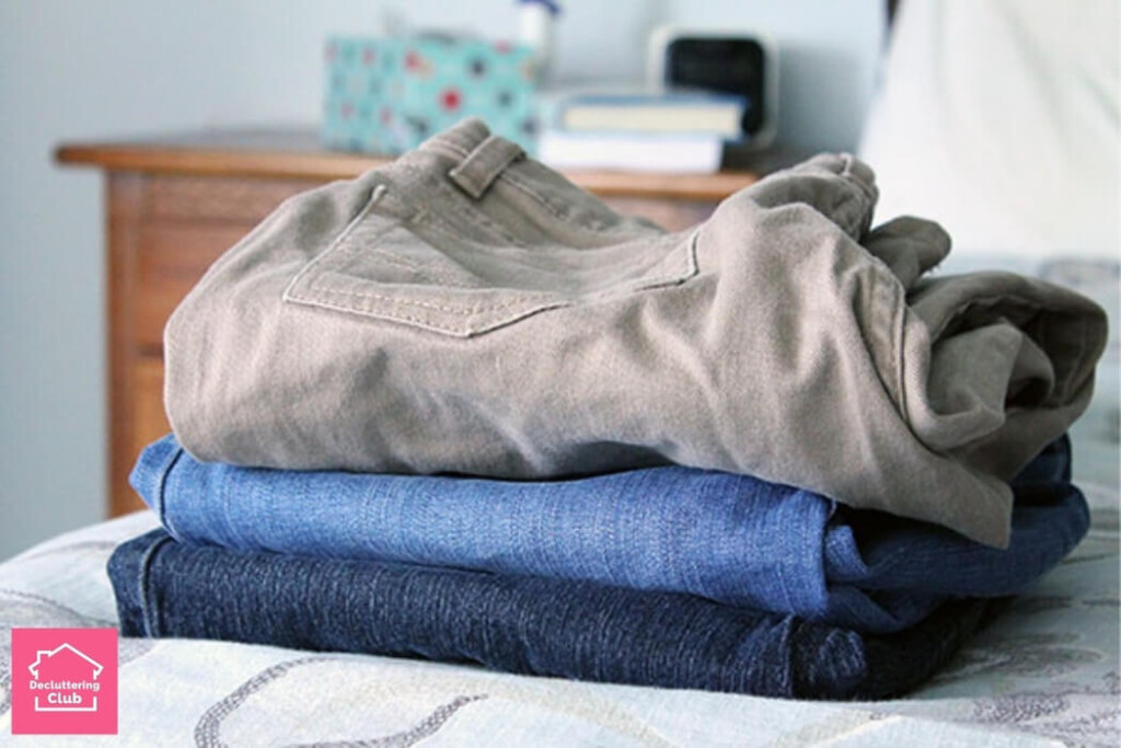 how to declutter and organize your closet
